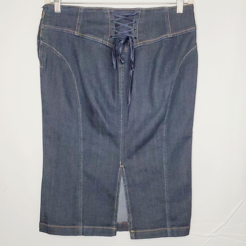 Bebe Lace Back Corset Jean Skirt Size 31 Dark Wash Denim Side Zip Y2K